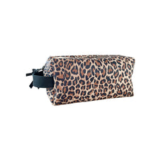 Cargar imagen en el visor de la galería, NECESER - PRINT / NEGRO