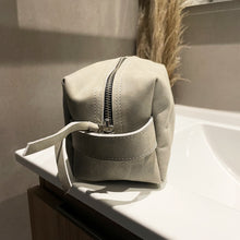 Cargar imagen en el visor de la galería, NECESER - GRIS CLARO